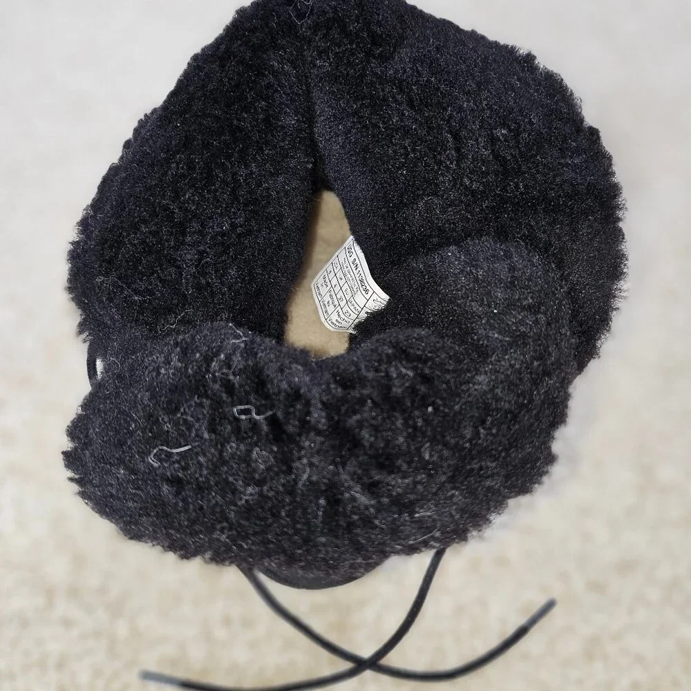 NWOT UGG BLACK SUEDE BOOTS with LACE UP BACK TIES  & COZY PLUSH LINING SIZE 6 - Picture 9 of 12